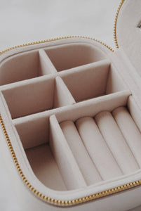 Olive Branch The Veteran Jewelry Box in  Lavender Haze