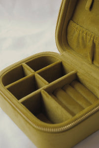 Olive Branch The Veteran Jewelry Box in Chartreuse