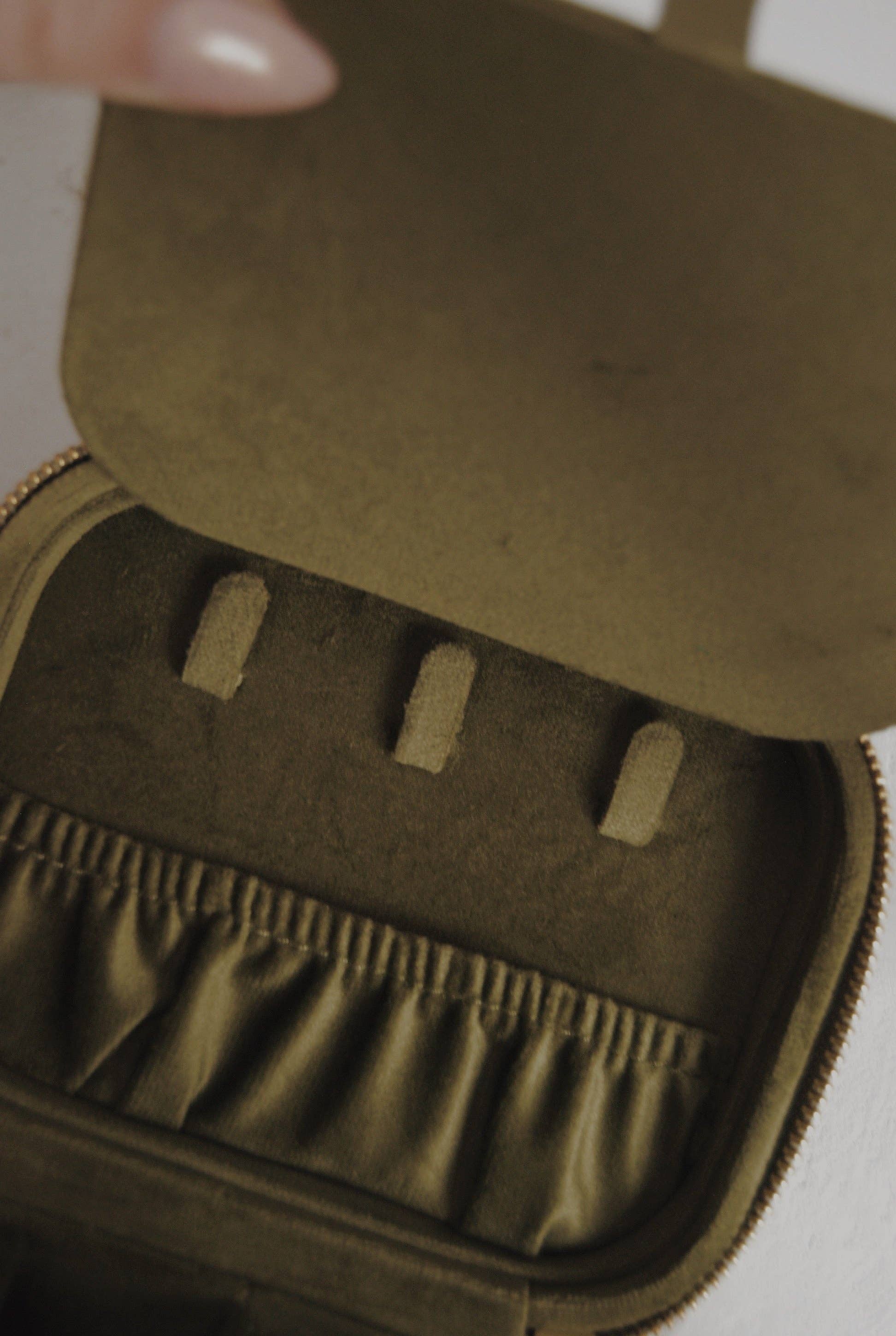 Olive Branch The Veteran Jewelry Box in Forest