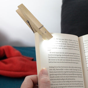 Kikkerland Clothespin Clip Book Light