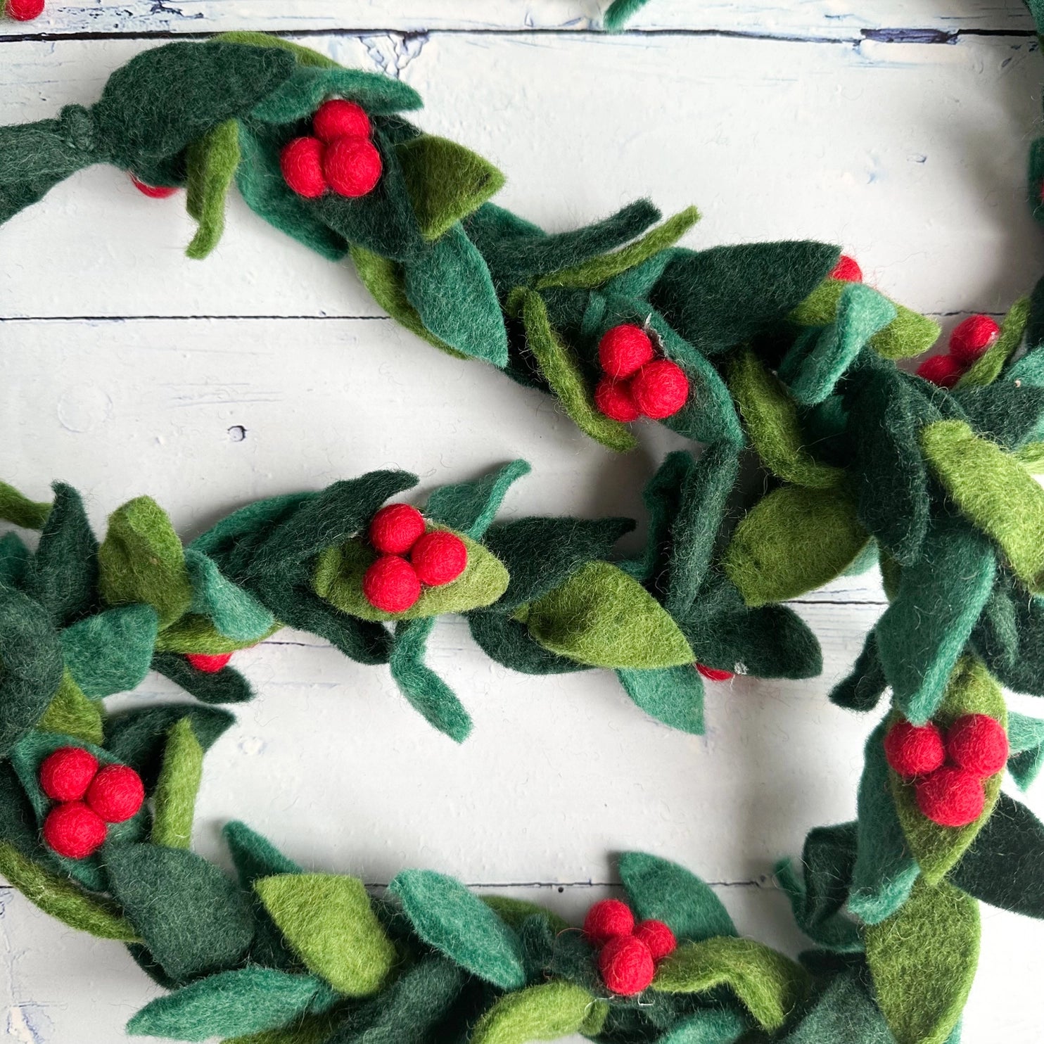 Sewing Seeds Play | Felt Holiday Garland