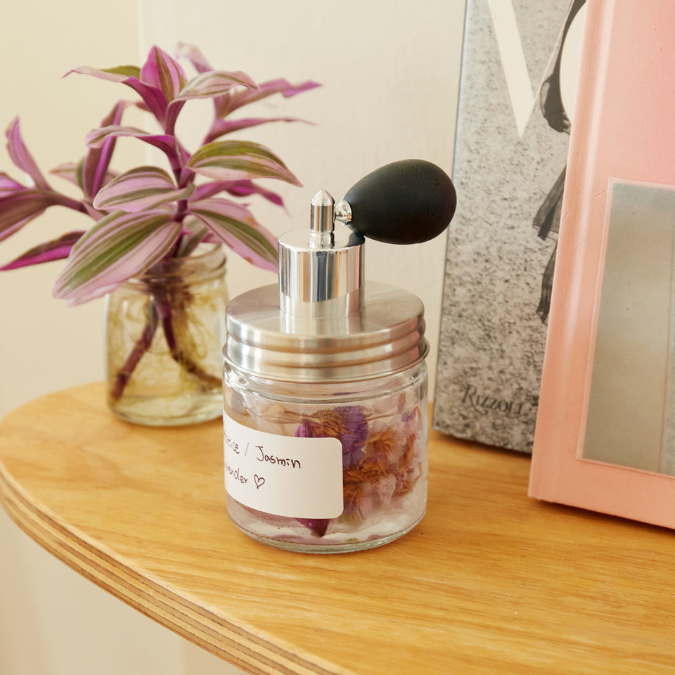Kikkerland Huckleberry Make Your Own Perfume Kit
