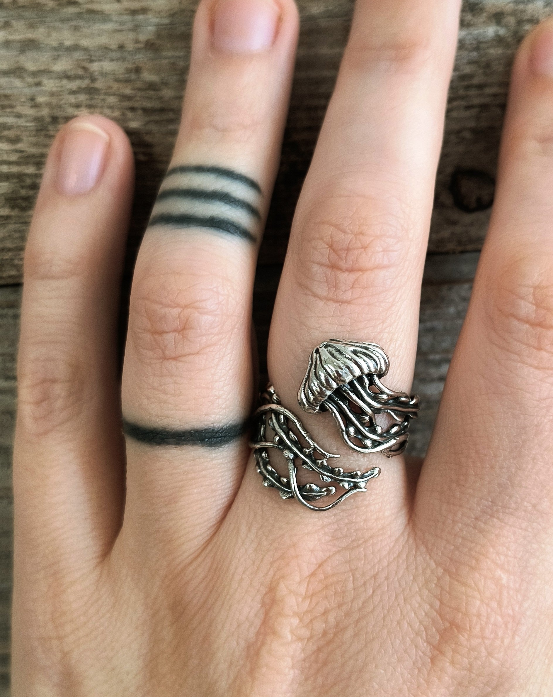 Nina Designs "jellyfish" Adjustable Ring
