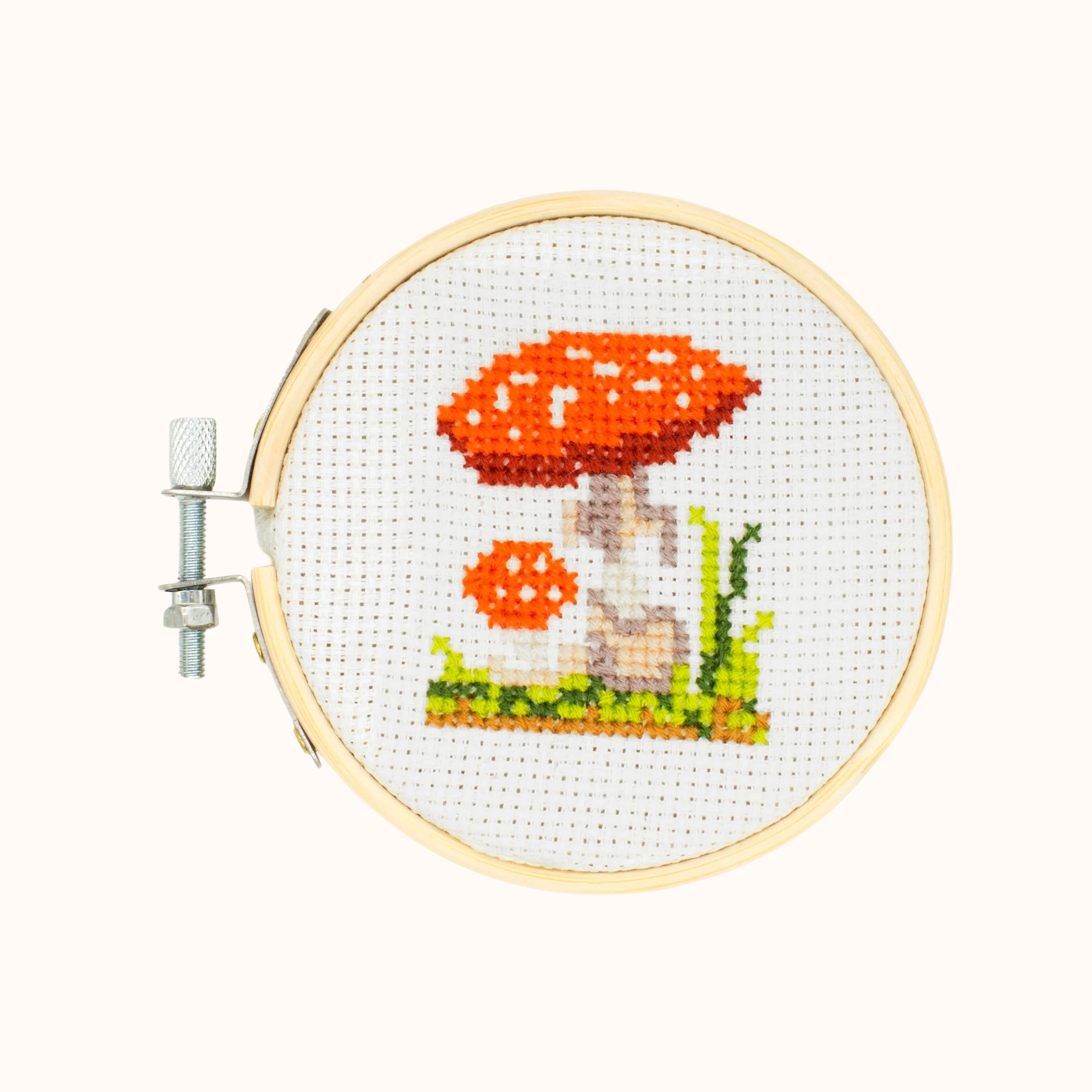 Kikkerland | Embroidery kits