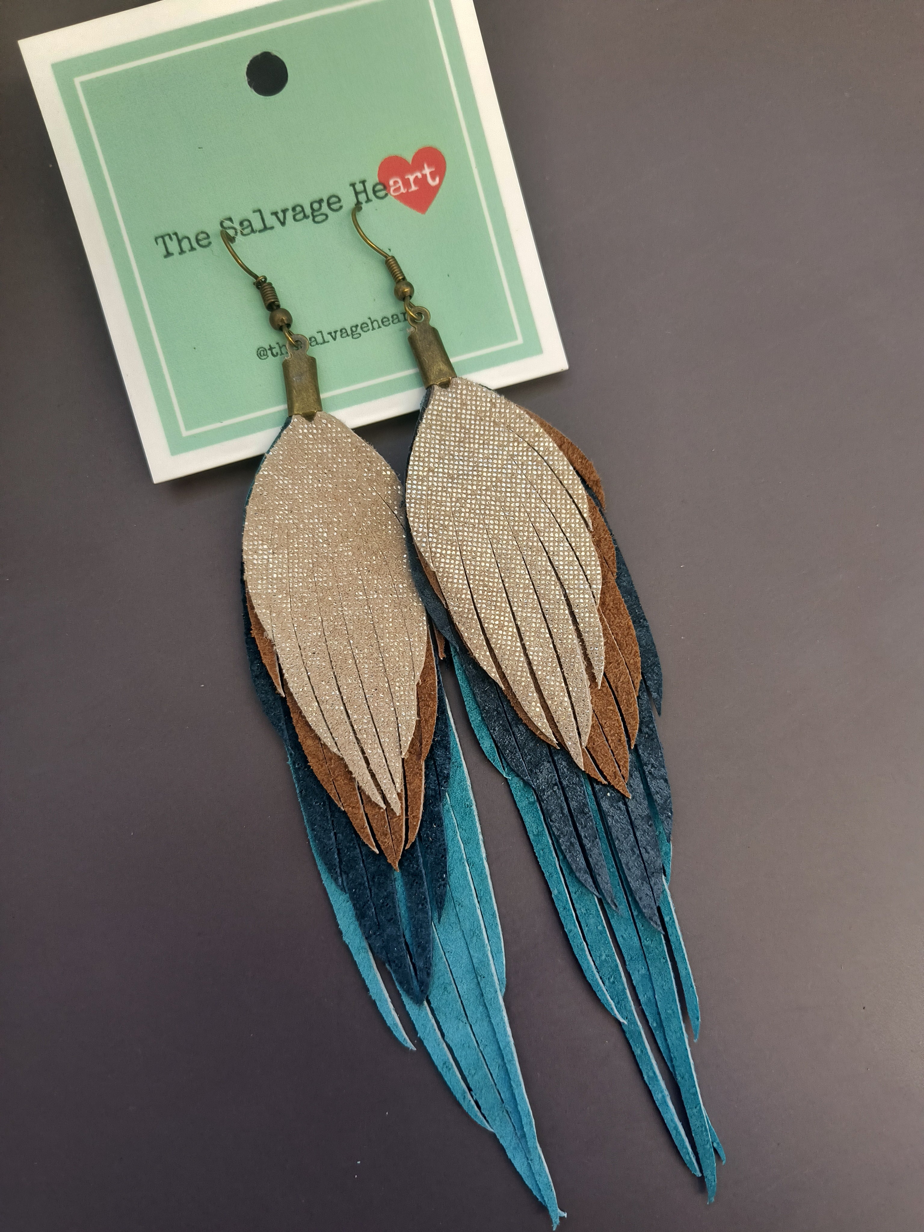 The Salvage Heart | Earrings Feather Large