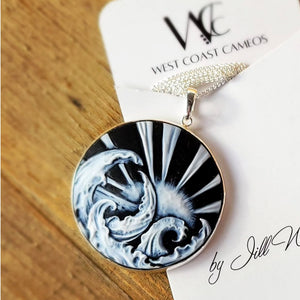 West Coast Cameos | "Sun And Waves" Necklace